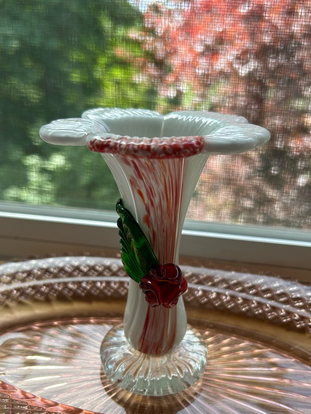 Murano Italian Hand Blown Glass Vase 6”Opal Opaque & Red Rose Bud /Leaf Bud Vase